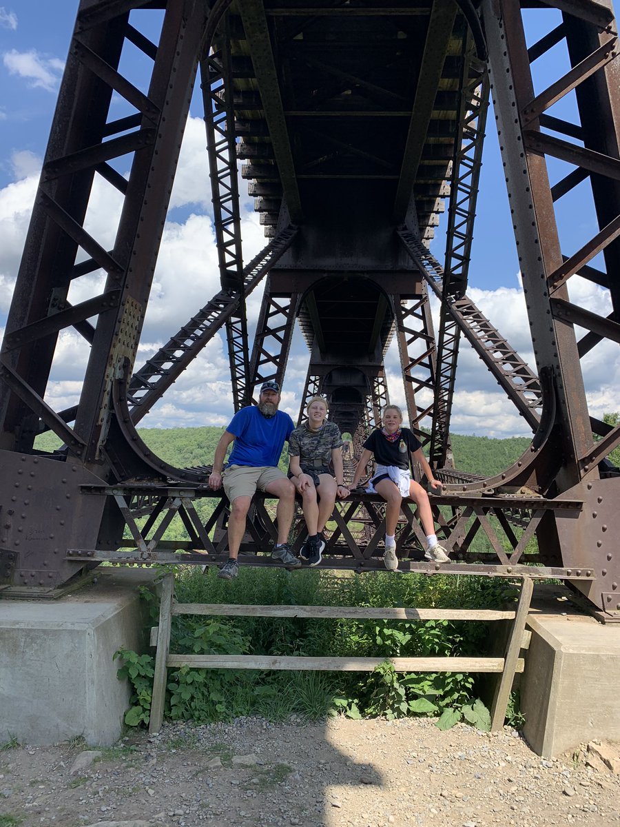 SherrySpithaler's tweet photo. Enjoying some hiking at #Kinzua state park! https://t.co/uiJ0IBrzkJ