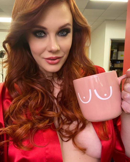 What size cup do you like in the morning? https://t.co/oQzOJfuIqg