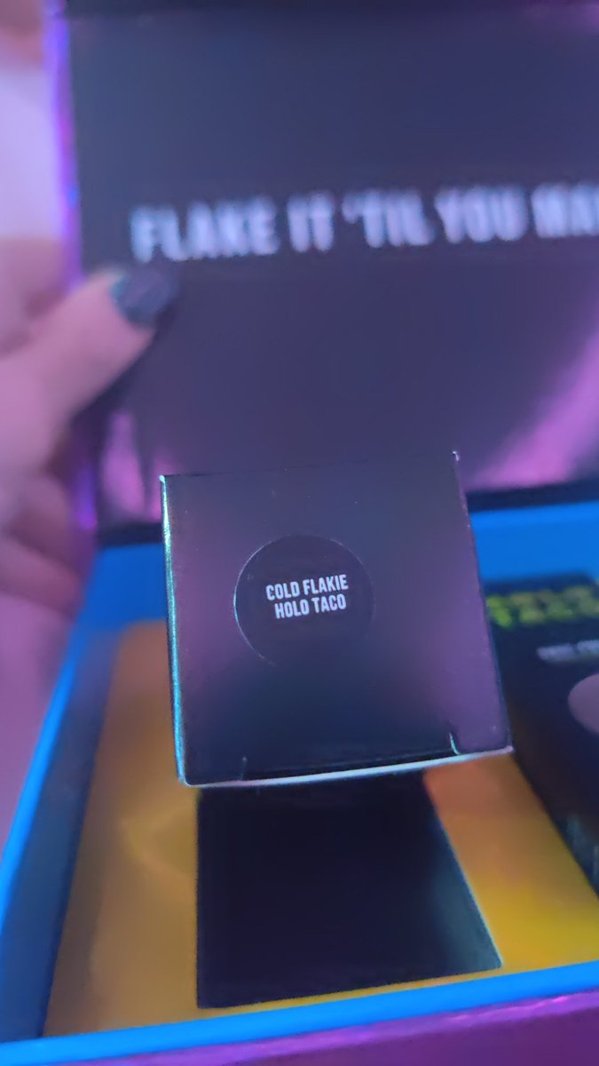 haleyissws's tweet photo. @jenniferblair99 @nailogical @holotaco ME TOO WHAT https://t.co/6Py61utvmc