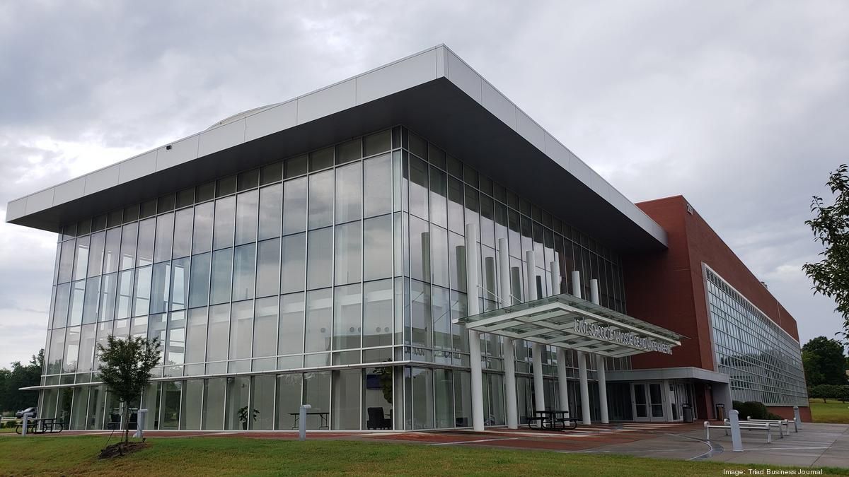 TriadBizLloyd's tweet image. Exploring how the Joint School of #Nanoscience and #Nanoengineering (#JSNN), a  collaboration between @ncatsuaggies and @UNCG, is taking on on #Covid19 through #research, #innovation - bizj.us/1q5idm @JSNN2907 @NCATResearch @UNCGResearch #biotech #manufacturing #biotech