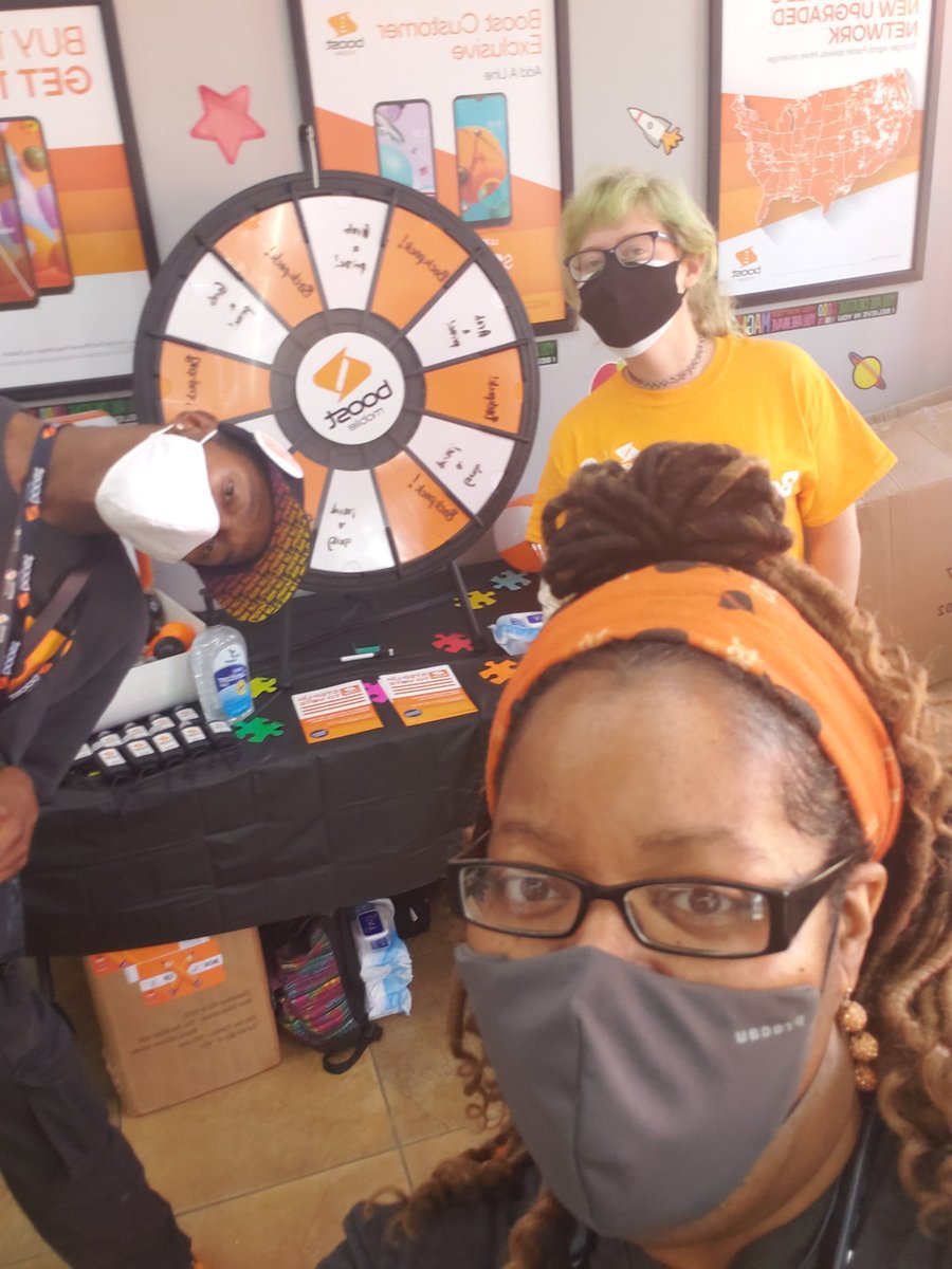 mthurmond23's tweet photo. Back to school event popping off in Nashville!!!! #booststackingdeals @boostmobile @dish #topatlanticsquad @AlysiaBoost https://t.co/bsj80sfWyu