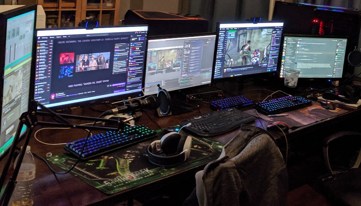 n3rdheard's tweet photo. Our stream is growing! 3pcs now live and running. #dualstreamer #twitchaffiliate #gamer #gaming #gamers https://t.co/HGKm9D5cey