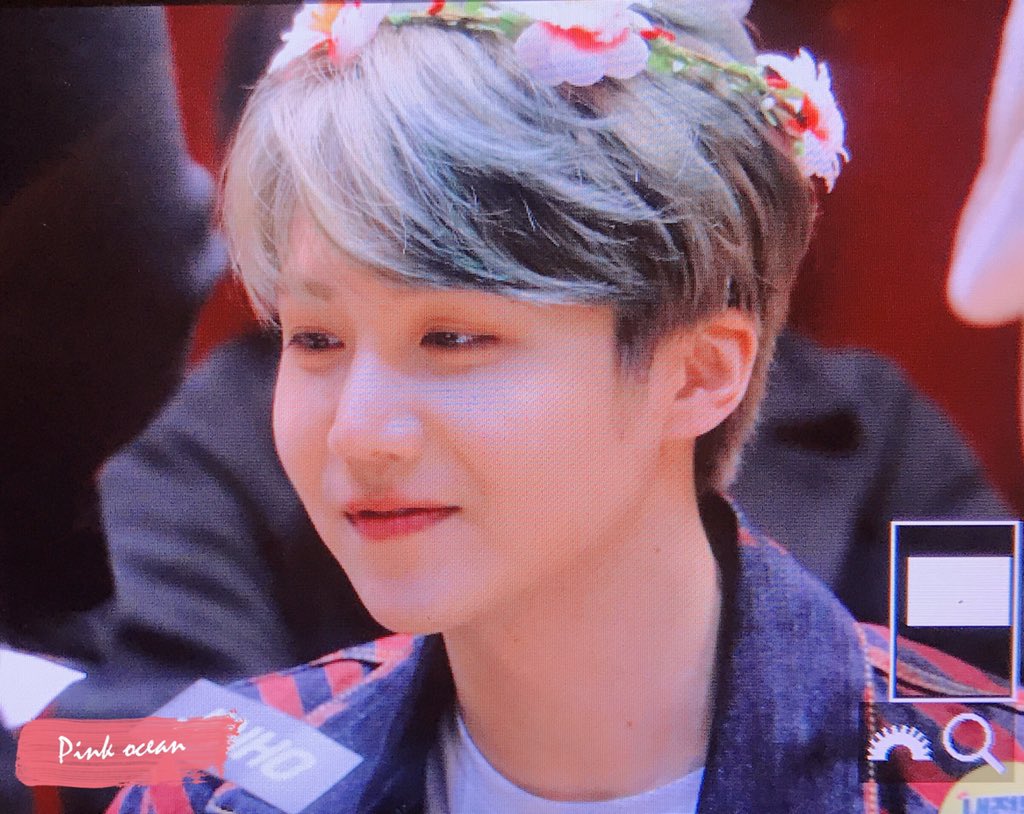 hourlyjinho's tweet photo. https://t.co/S3vSdW3IkC