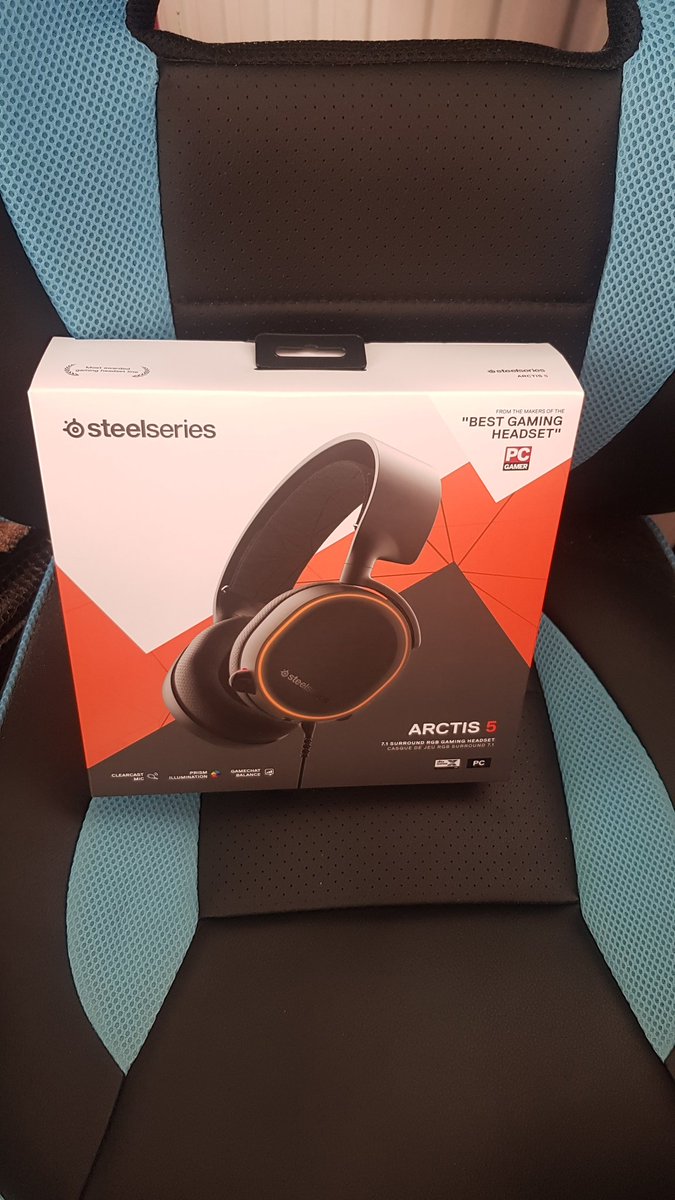 Treated myself to this bad boy! What do yall think?🔥💯
<a href="/SmallStreamersC/">#SmallStreamersConnect</a> @SupStreamers <a href="/sme_rt/">streamachine retweets 🇬🇧</a> <a href="/SupportStreamz/">Support Streamz</a> <a href="/StreamersBoosts/">Promoting Small Streamers</a>