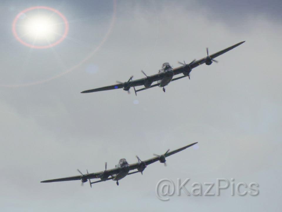 jazzkazz1's tweet photo. I can't believe that the Canadian lancaster arrived at Coningsby six years ago (in between rainstorms!), ready for a few weeks of flying with our own @RAFBBMF lancaster. I only got to see them together once, but what a special memory 🤩 #LancasterSummer 
#OnceInALancTime https://t.co/AebD4upvqM