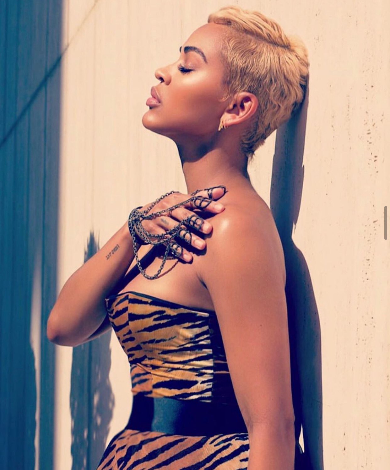 meagan-good-short-hairstyles-front-and-back