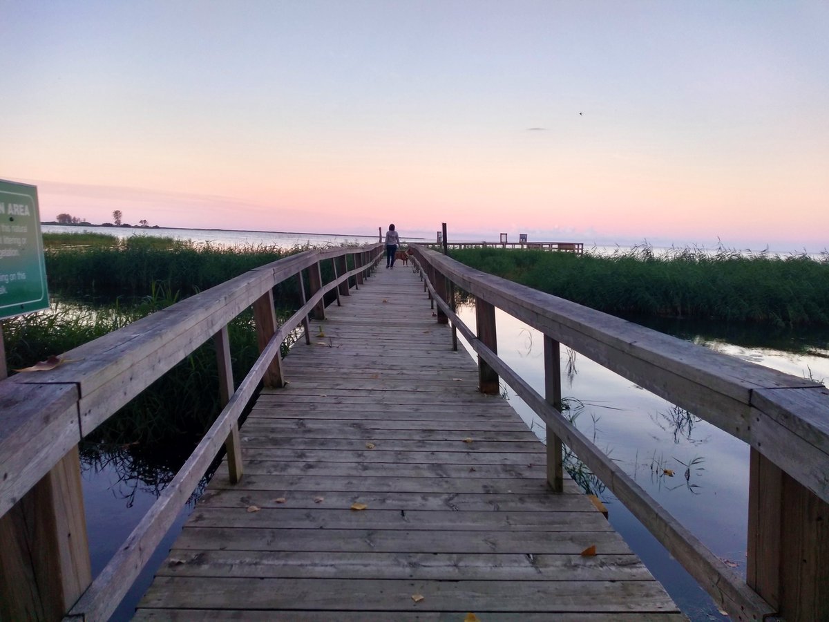 ilija_dimeski's tweet photo. The beautiful and picturesque community of Mitchell's Bay in #ChathamKent #BeautifulCK #ckont #CKToday #LivingCK https://t.co/jDA4dkIb5v