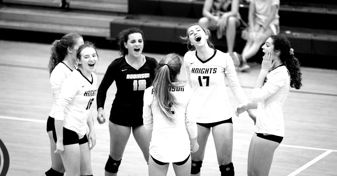 RobinsonHS_VB's tweet photo. That feeling when we finally get back the 2020 season started. #Can'tWait!
•
•
•
#RobinsonHS #RobinsonKnights #RobinsonHighSchool#Volleyball #volleyballgirls #volleyballteam #volleyballlife https://t.co/vzIK8cM3tO