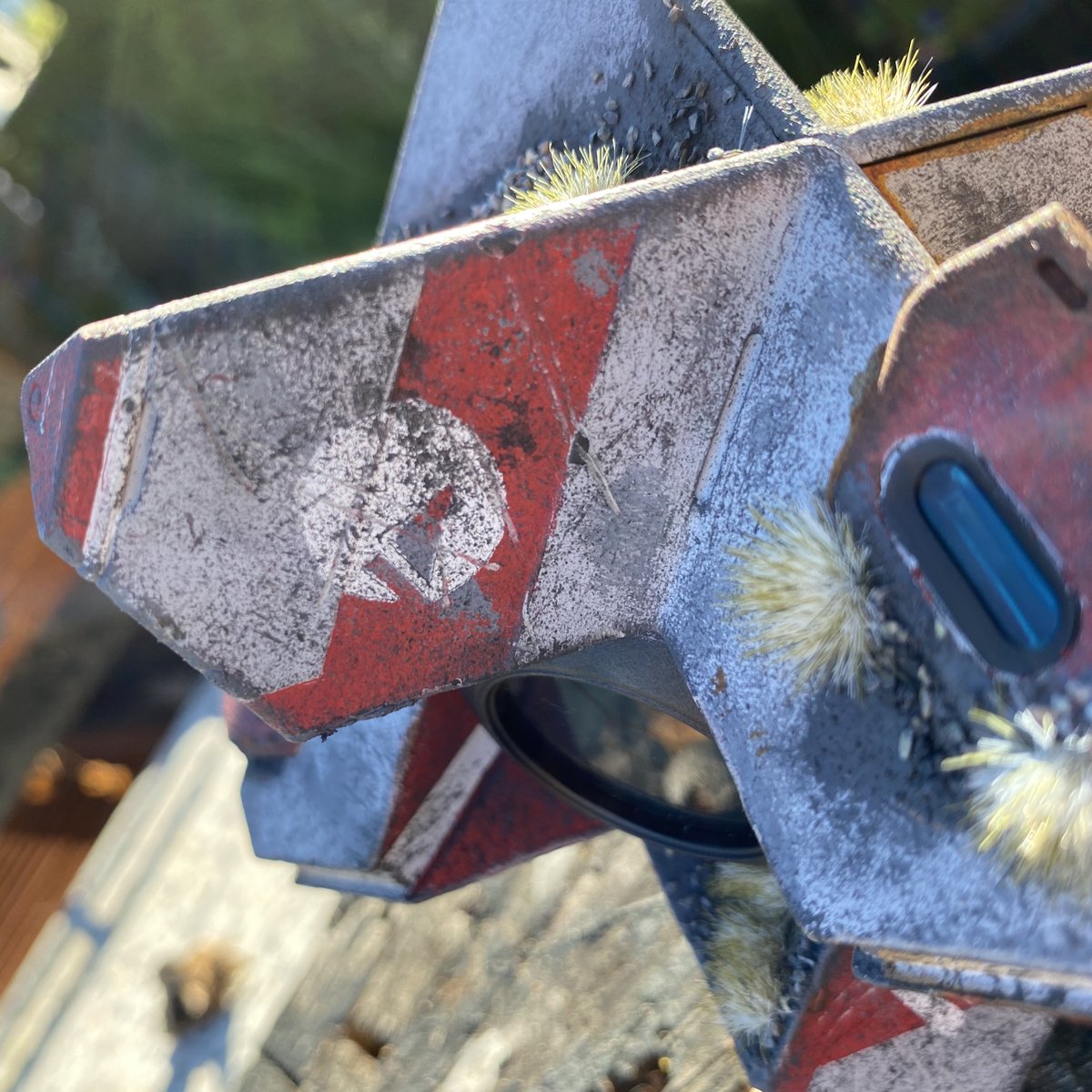 TKav's tweet photo. And done! Super stoked with how it turned out! Custom Ghost! ‘Left Outside Alone’ Shell #Ghost #Destiny2 @Bungie @DestinyTheGame #CustomGhost #CustomShader #PS4 #Playstation4 #ZavalaApproves #MaybeNotRahool https://t.co/BQwO2eT7Cf