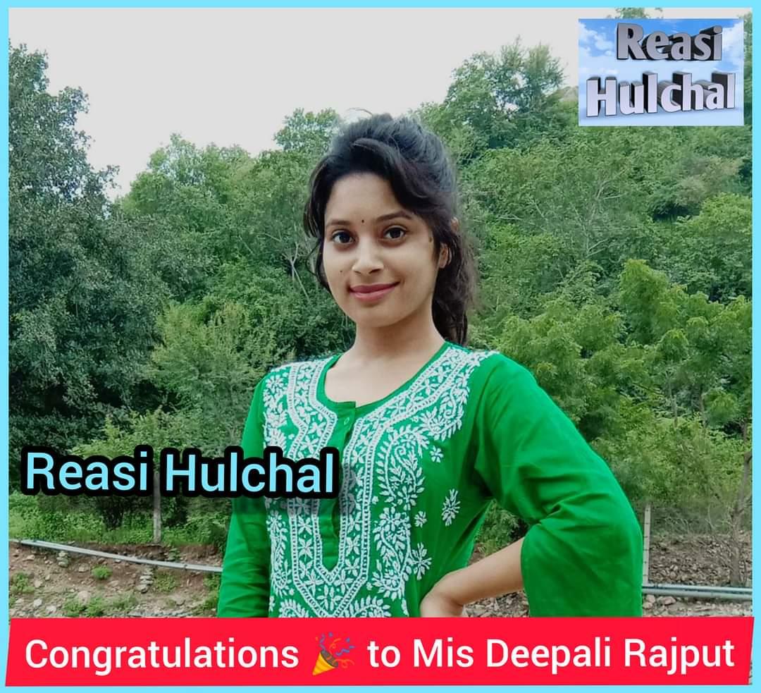 jknews_info's tweet photo. #Congratulations 💐 🎉 to Mis #DeepaliRajput D/o Sh Sifat Singh from Narloo Hunder Block Arnas District #Reasi and at Present Mari Bayala, Reasi secured 9.43 out of 10 SGPA in BSc (Honours) Mathematics(2nd yr), Miranda House, @DelhiUniversity
#DeepaliRajput
@indukanwal @DMReasi https://t.co/xfsftESQmv