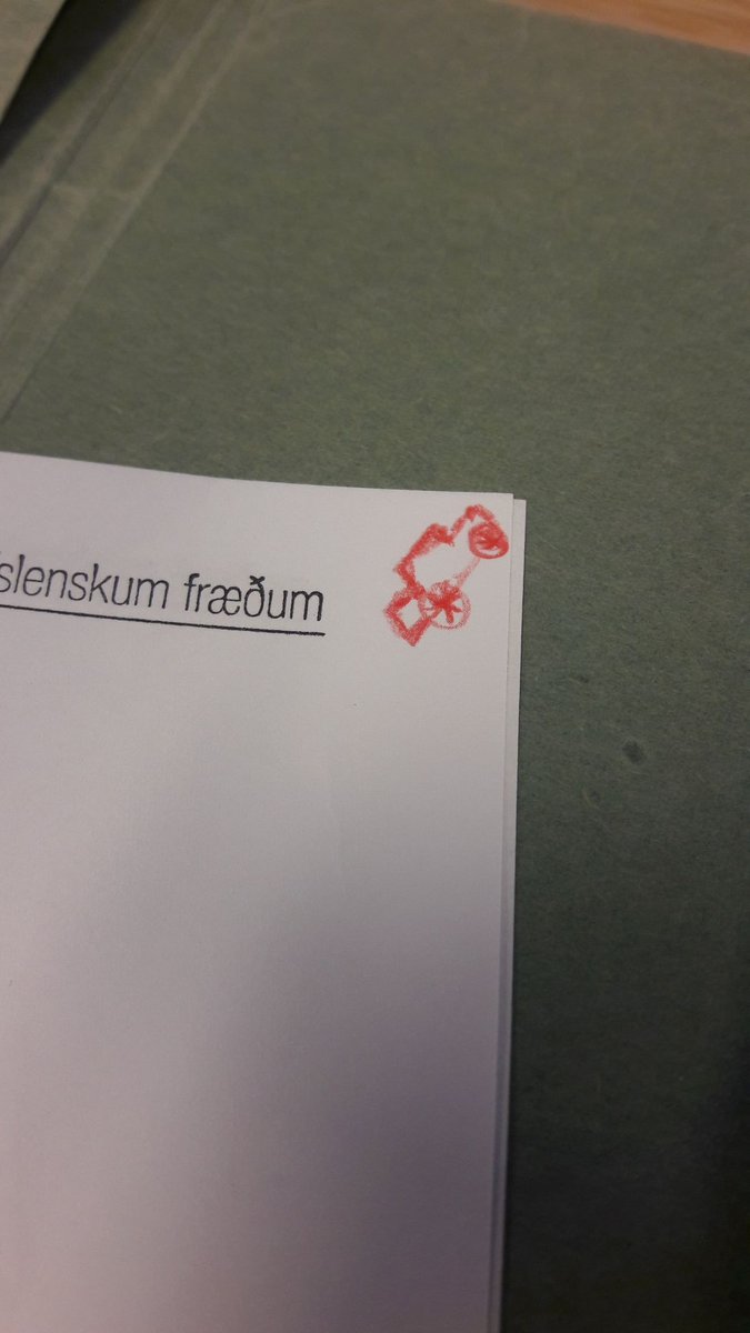 Þú finnur furðulegustu hluti á skjölunum.