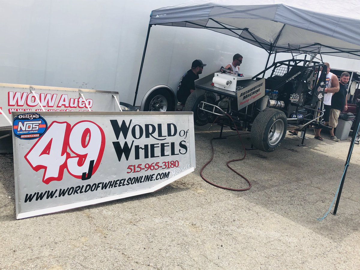 WorldofOutlaws's tweet photo. The work never stops when you want to be an Ironman.

Teams are getting ready for tonight’s 55-lap Ironman 55 @I55Raceway. https://t.co/m8z5skBmo4