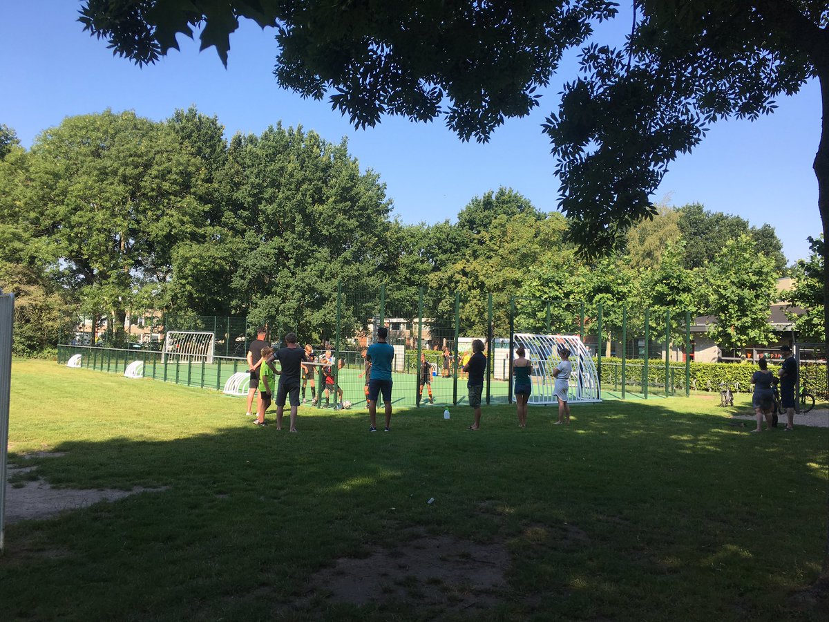 Vandaag was de laatste keer van #bequick1887indewijk Erg geslaagd, enthousiaste trainers en kinderen. Vanaf het nieuwe schoolseizoen 2020/2021 kunt u als organisatie, sportvereniging of bedrijf aanmelden om te worden meegenomen in de planning zie voorgaande planningen.Voor info👇