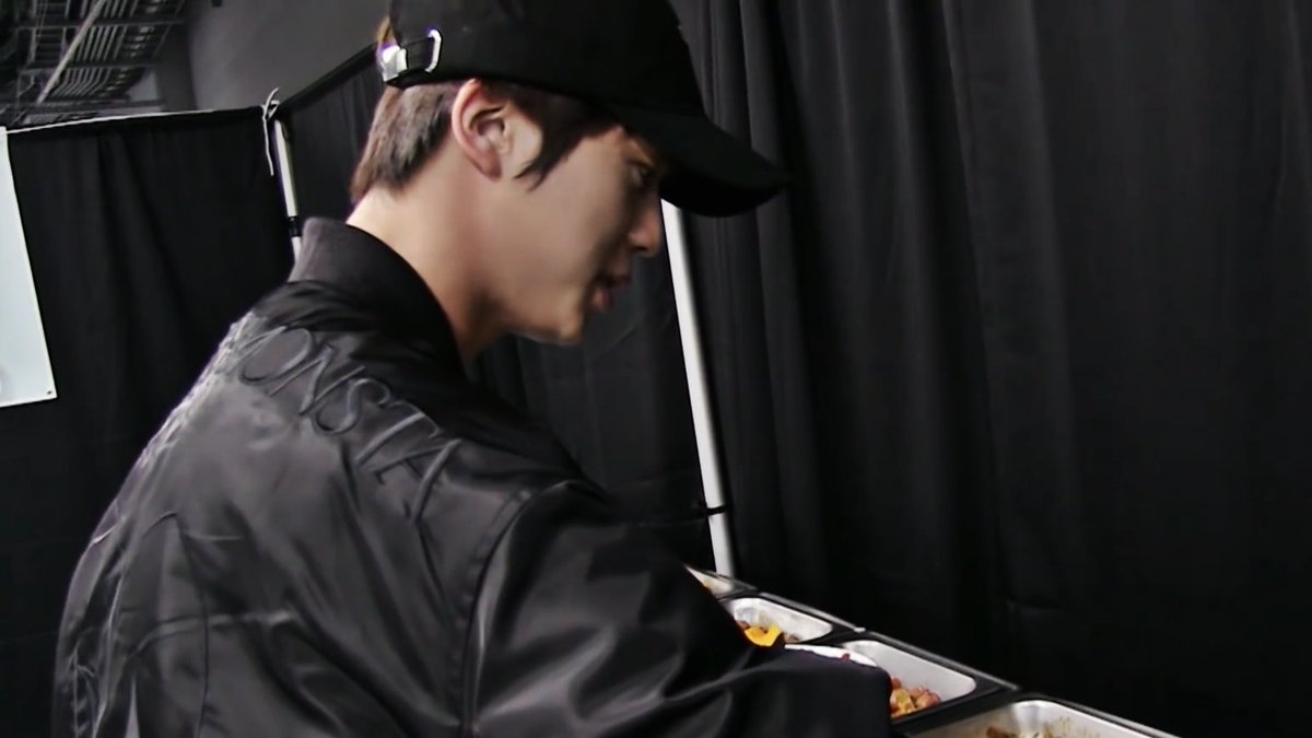 your camera roll if jin was your boyfriend — a thread