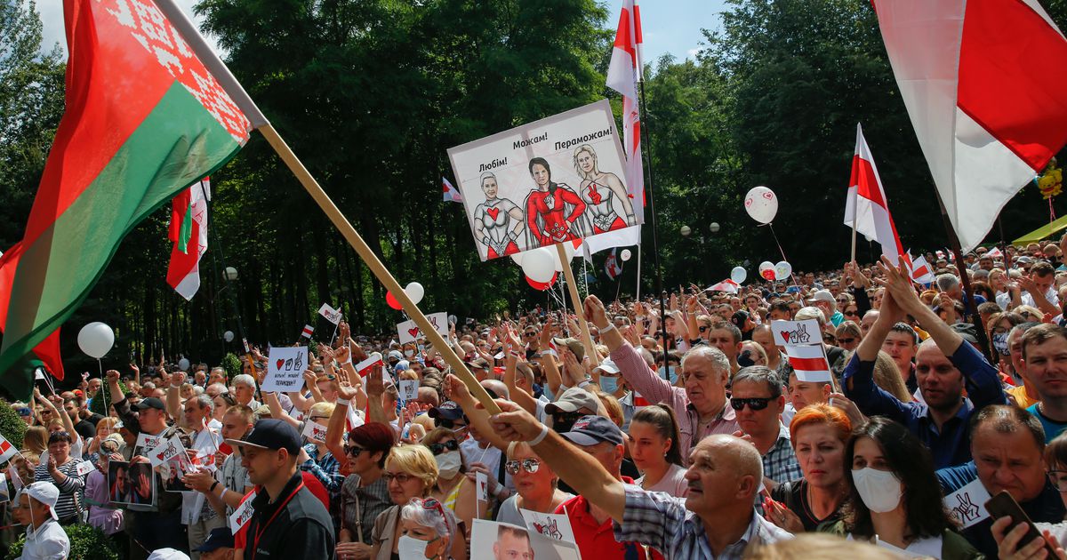 1/ Your most underrated summer blockbuster: Presidential elections in  #Belarus 9 August. Given massive fraud & brutal police crackdown,  #Belarus is likely to have same president. But it is already a different country. A few thoughts before I have my vote (not) counted tomorrow: