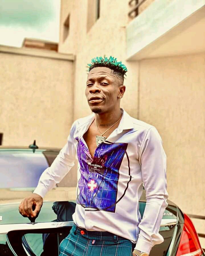 LakpazG's tweet image. Beyonce will never regret for featuring the African Dancehall King - Shatta wale👑 on her album "The lion King" #AlreadyVideo 

Still #1 on YouTube Trends.

13M Views...

Shatta wale is living legend.. Pah Pah Pah!!!!!!!!!!
#BackIsKing