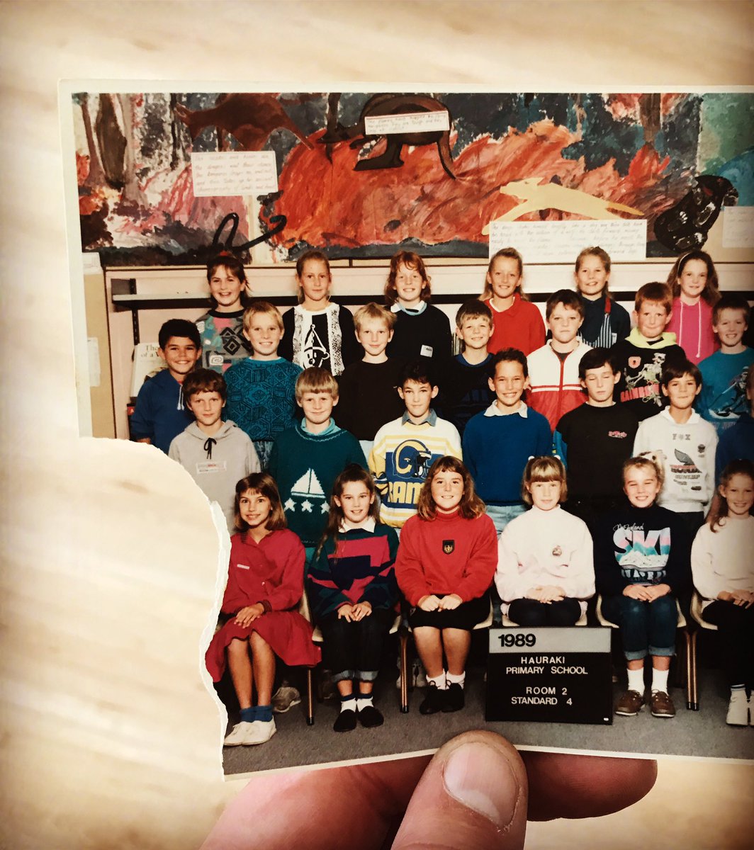 Back in her primary school days, here’s how my wife “unfriended” someone 😧🤣🤣
#savage #school #memories #friends #oldschool #80s