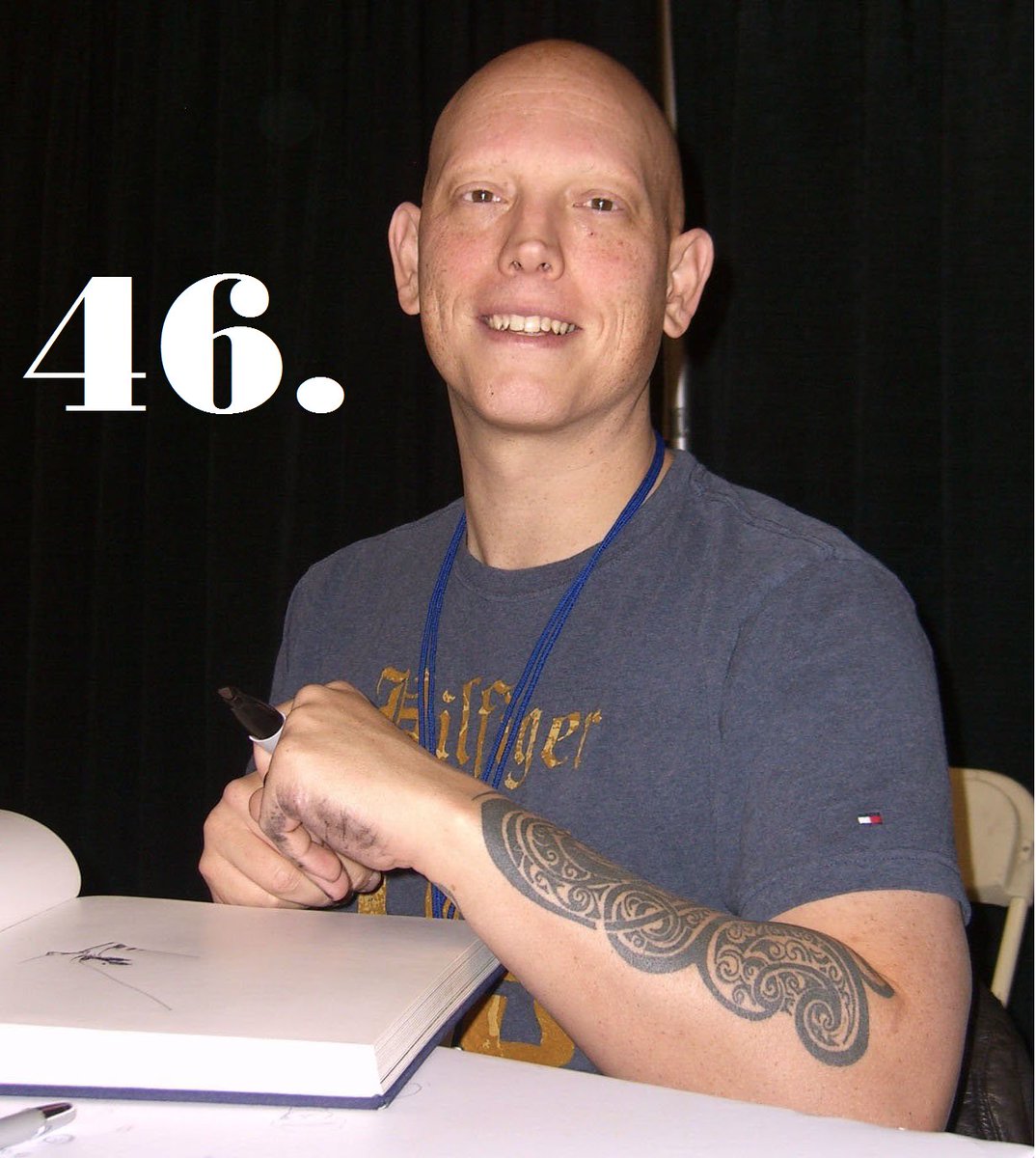 46. David Finch - I know some have issues with his storytelling and say his work can be too dark. I would be lying if I didn't say it still holds a special place for me. Especially the work he did on books like the New Avengers. He helped define that era for me.