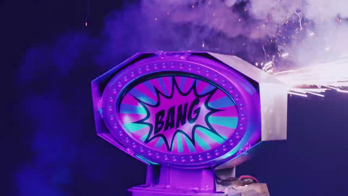 Lalu tbtb mesin ini ngeluarin percikan api kaya ancur gtu