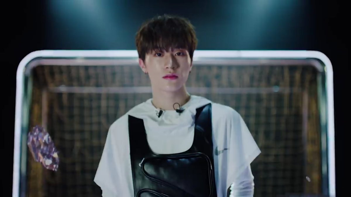 Lalu ada barang di sekitar yedam yang terbang