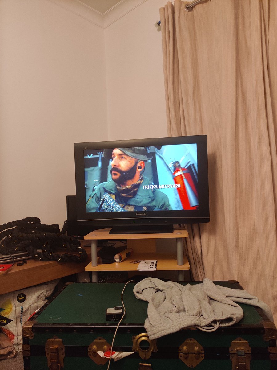 Michael32497443's tweet photo. This is some achievement after around 😂 year of playing this just downloaded season five first game I won super happy then all games after lost hopefully tomorrow get two wins #HowCanIHelpU #onelove#callofduty https://t.co/KwC2cq7NAq