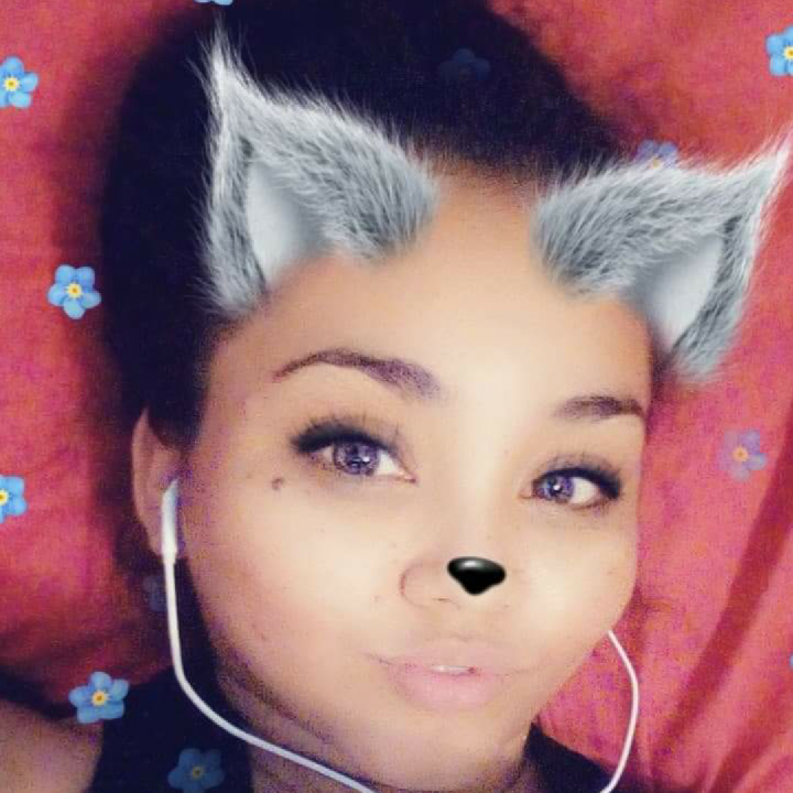 LibbydamarisB's tweet photo. ¡Ven y disfruta conmigo!  > 💔😭.. solo dormire eternamente... en #BIGOLIVE. https://t.co/tqiI1sWKZV https://t.co/6mpSBkR1oF