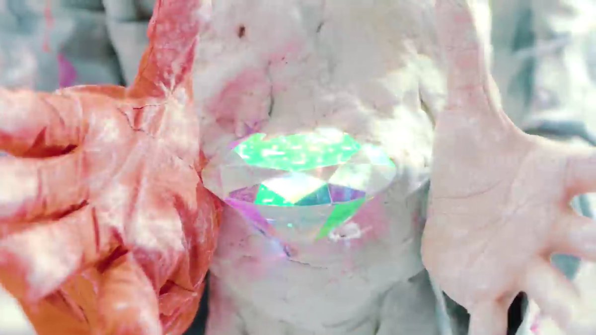 Dri tangan jihoon keluar diamond tapi dalam bentuk efekNih inget kan ya klo semua yang ada di lab jihoon itu hanyalah efek komputerYa emg bener cuma efek, tpi semua efek itu diciptain sendiri sama jihoonApa jangan-jangan jihoon punya kekuatan untuk mendeteksi sesuatu?