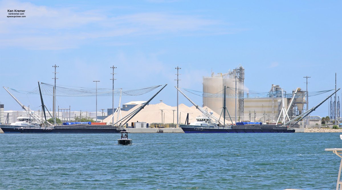 ken_kremer's tweet photo. Fairly intact fairings arrived @PortCanaveral this AM from #SpaceX #Starlink launch Aug7. Both halves on deck twin fairing boats #GoMsTree & #GoMsChief this PM w/catch nets rigged after scooping from Ocean. No crane crew in view. 5x launched/landed #Falcon9 back soon atop #OCISLY https://t.co/PxplQDE9rh