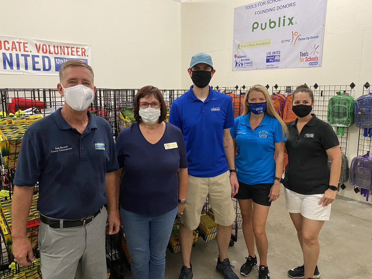 UnitedWaySLO's tweet photo. Thank you to all the volunteers who helped us distribute backpacks to the public school teachers in St. Lucie County today. Your time and hard work was appreciated. #LiveUnited https://t.co/TDeR3i2syu