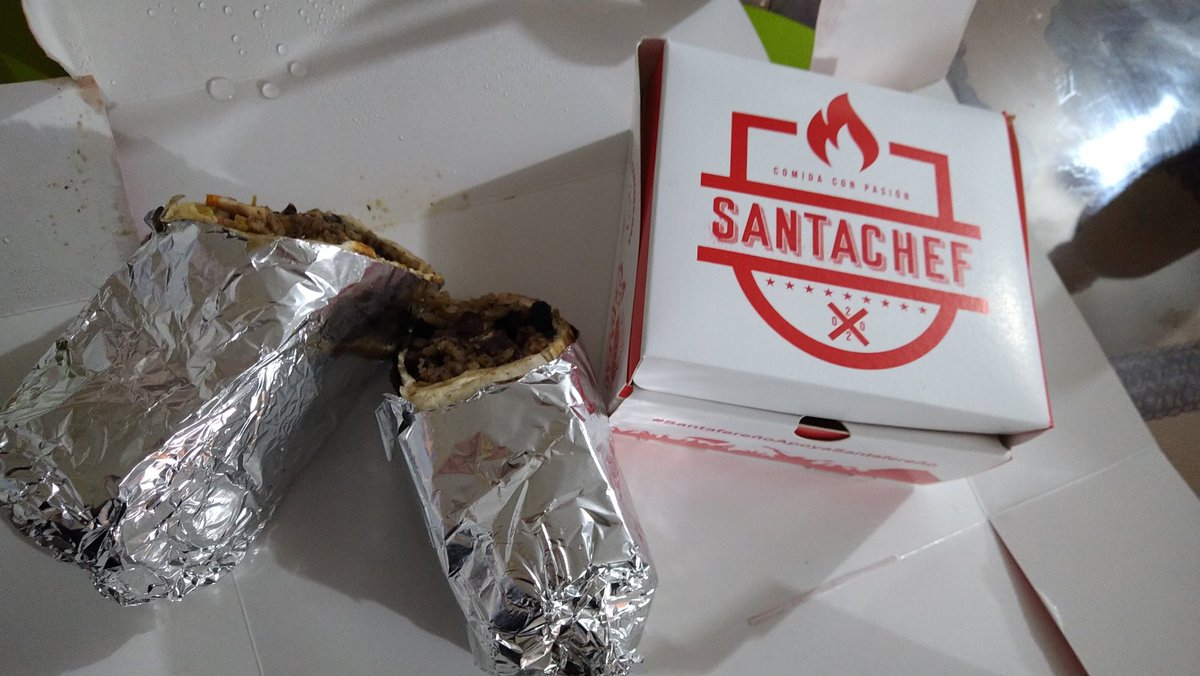 Morganadeleon's tweet photo. Amigos de @SantaChefBogota:

Mil gracias, con el sabor de María Bonita estamos celebrando el cumpleaños de @NelsonCapital.

@imonroygz, muchas gracias. ¡Eres el mejor! https://t.co/8zBNbsPbvM