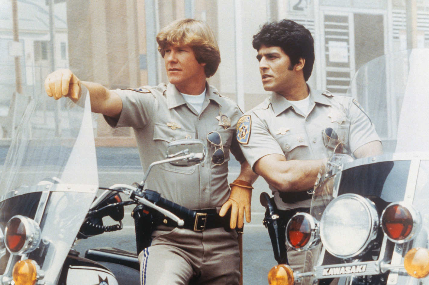 Happy 73rd birthday to Larry Wilcox who played Officer Jon Baker on CHiPs! 