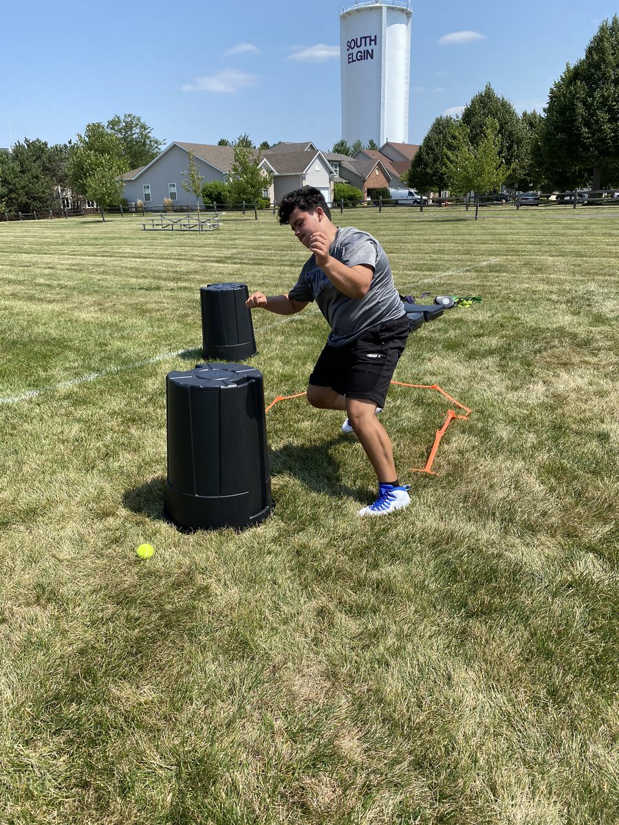 SalomonDLcoach's tweet photo. Some top shots from this morning’s work with @lordtaco20 and I’m very impressed! Look out for this dude as a DT for ICCP football this year!
@FISTFootball
#BigProgress #ItsAProcess #HardWorkPaysOff #YoungTalent https://t.co/Xo3u0n4ZMp