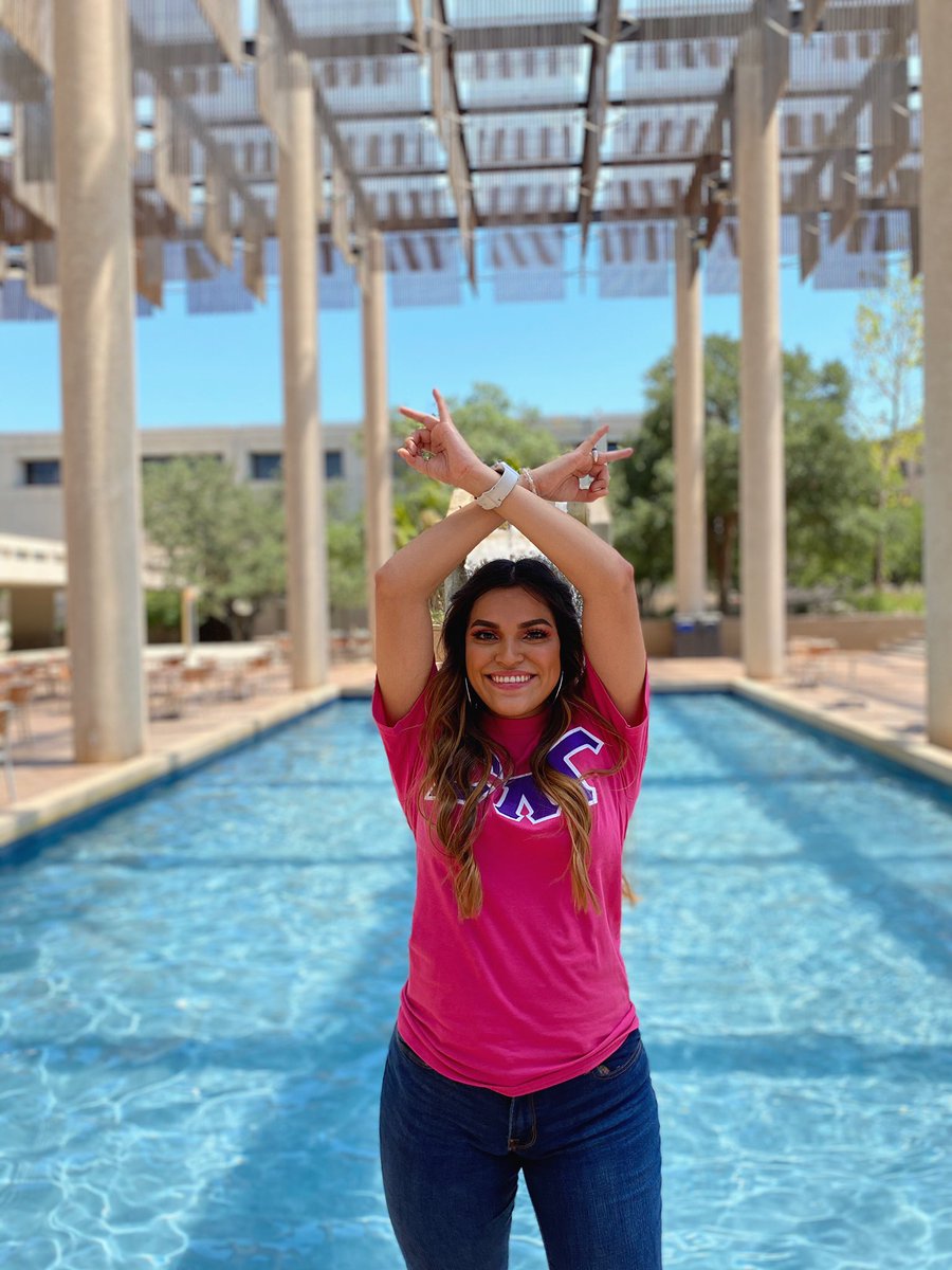 Jenyssa17's tweet photo. Itโs been a long road to Gammaland but I can officially call myself a sister of the National Sorority of Sigma Lambda Gamma and Anchor of THE EVERLASTING ETA LINE!! โ๏ธ๐๐โฃ
#SLG #EtaLine #ฮฃฮฮ https://t.co/jBGOYyIoEB