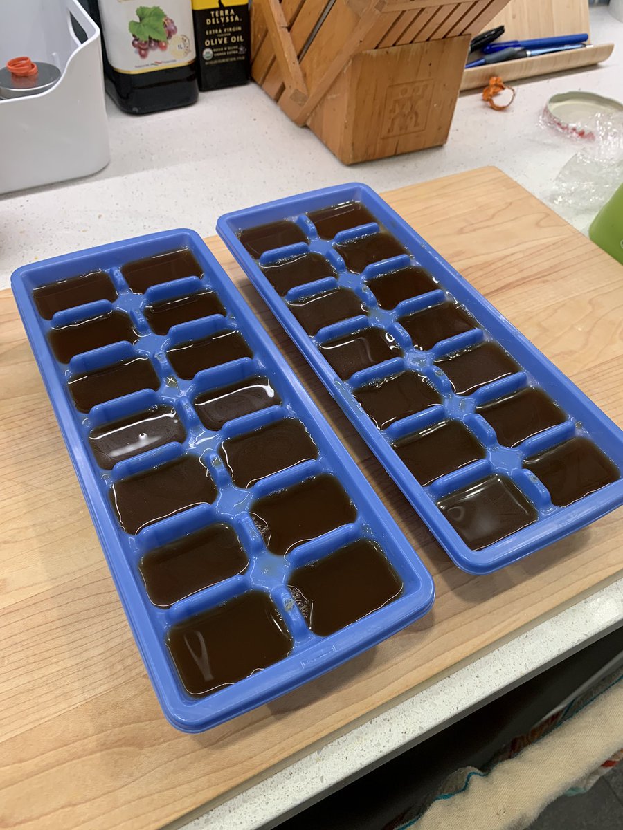 Anyway, this is why I have ice cube trays even though my fridge has an ice maker