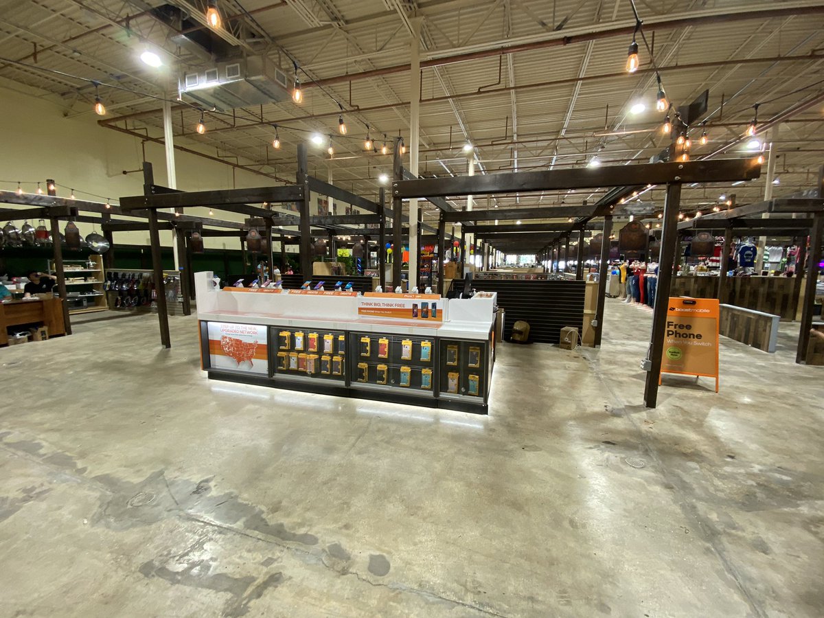 BoostSwat's tweet image. Beautiful new #Boost Kisok in the Farmers Market at 5108 15th Street in Bradenton. Come say hi! Lots of amazing offers and people!
@JoseSERSM @mschwager3 @VicVIPwireless