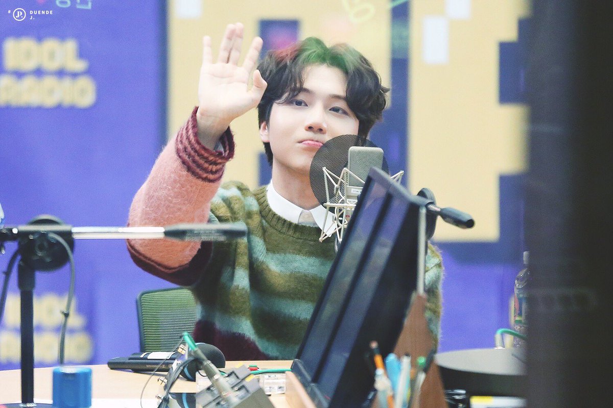 hourlyjinho's tweet photo. https://t.co/8mVnMG0Yqd