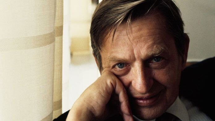 SadiKemalARSLAN's tweet photo. Born in 1927 to an upper class family with aristocratic connections, O.#Palme joined the #Social #Democratic party in 1949 and rose to lead the party - and #Sweden - in 1969, succeeding his mentor Tage #Erlander.Palme is said to be one of Erlander's boys," Anna Sundstrom... https://t.co/gE7VMY9O8g