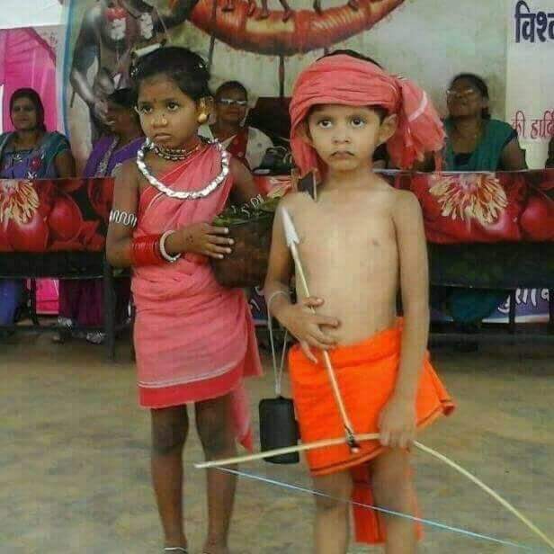 देश के समस्त आदिवासी परिवारों और प्राकृतिक राजस्व मुलवासी आदिम (Natural Revenue of the Native Community) समुदाय को  United Nations Organization द्वारा घोषित👉 "09 August World Indigenous People's Day विश्व आदिवासी दिवस" की बहुत सारी आदिमय शुभकामनाएं 
#9अगुस्तविश्वआदिवासीदिवस