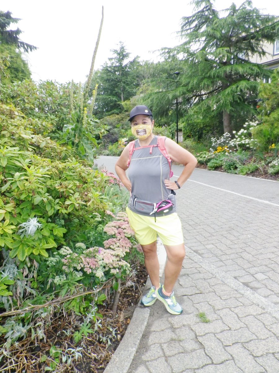 debrakato's tweet photo. Super overcast cool misty 11.2K run around Kits Beach &amp; False Creek seawall with Margaret &amp; SFO Alisa back in her hometown, physically distanced! https://t.co/l64uMERx1a
#virtualracetraining #thesweatlife #teamcanadasweats #vancouver #kitsilano #windowmask https://t.co/hjiQYnHbm4