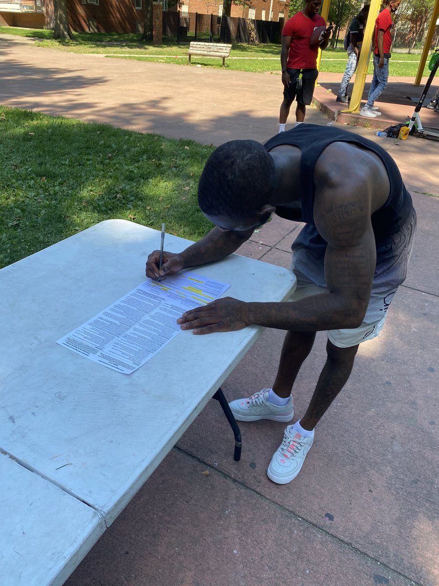 Street Politics With Talessia tweet media