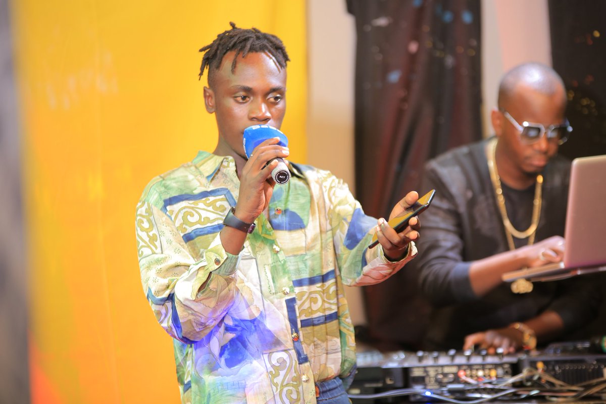 babatvuganda's tweet photo. #BabatvPartyGroove
The entertainment general #Mcjerry makes you dance as if nobody is watching!!!! He makes you enjoy every moment to the extent of yearning for more and more.... worry not we are here till dawn. He says... https://t.co/3jeIGZpcZC