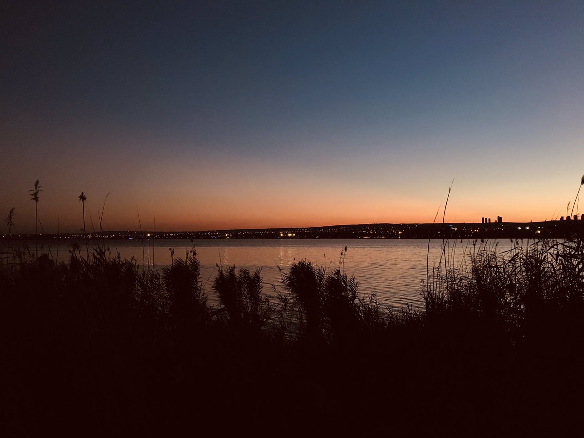 Ah bu “zarif ve karanlık saplantılar” 

#pazar
#ankara
#yalnızfotograflar