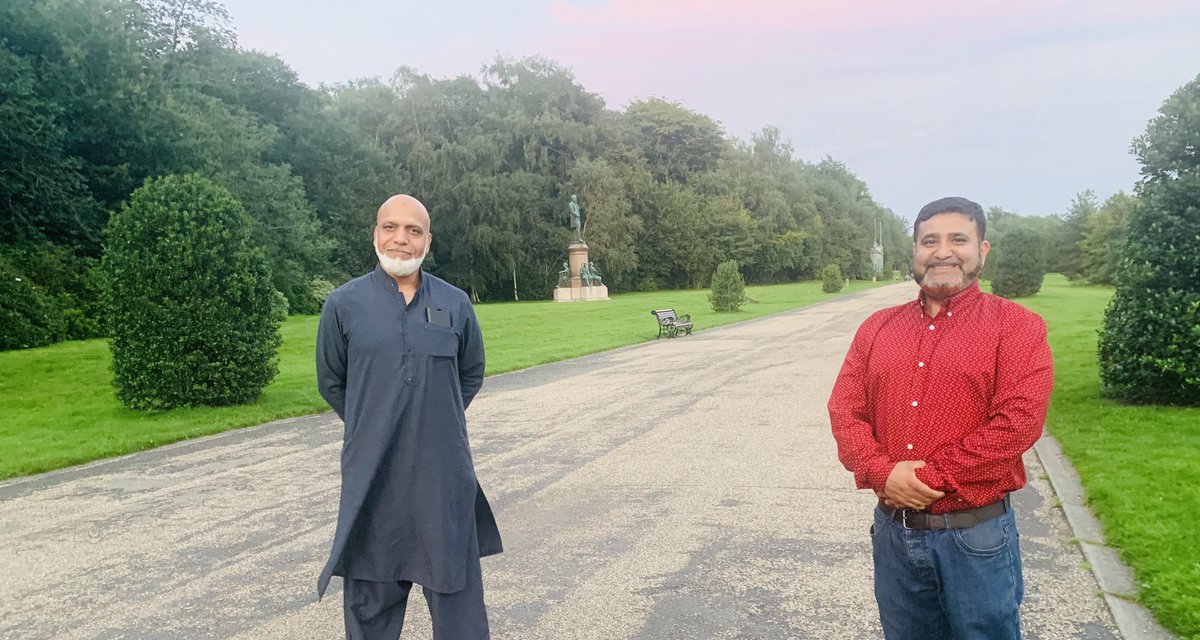 SyedMarufali786's tweet photo. Evening walk at Alexandra Park with Abdul Basit Shah Abdul Basit Shah Mashwani .
#OneLove #OneCommunity #OneOldham https://t.co/5rcTy5iEQP