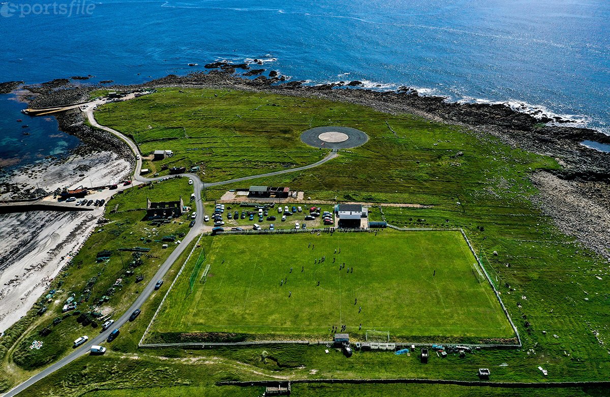 ramseycardy's tweet photo. A pitch with a view 😍
Rannagh Park, home to Arranmore United, during their match against Milford United today. https://t.co/VpSJXBNtND