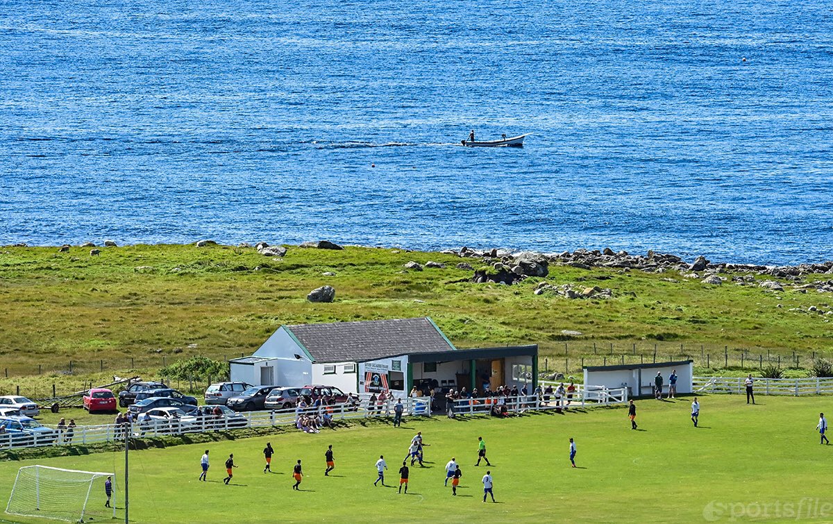 ramseycardy's tweet photo. A pitch with a view 😍
Rannagh Park, home to Arranmore United, during their match against Milford United today. https://t.co/VpSJXBNtND