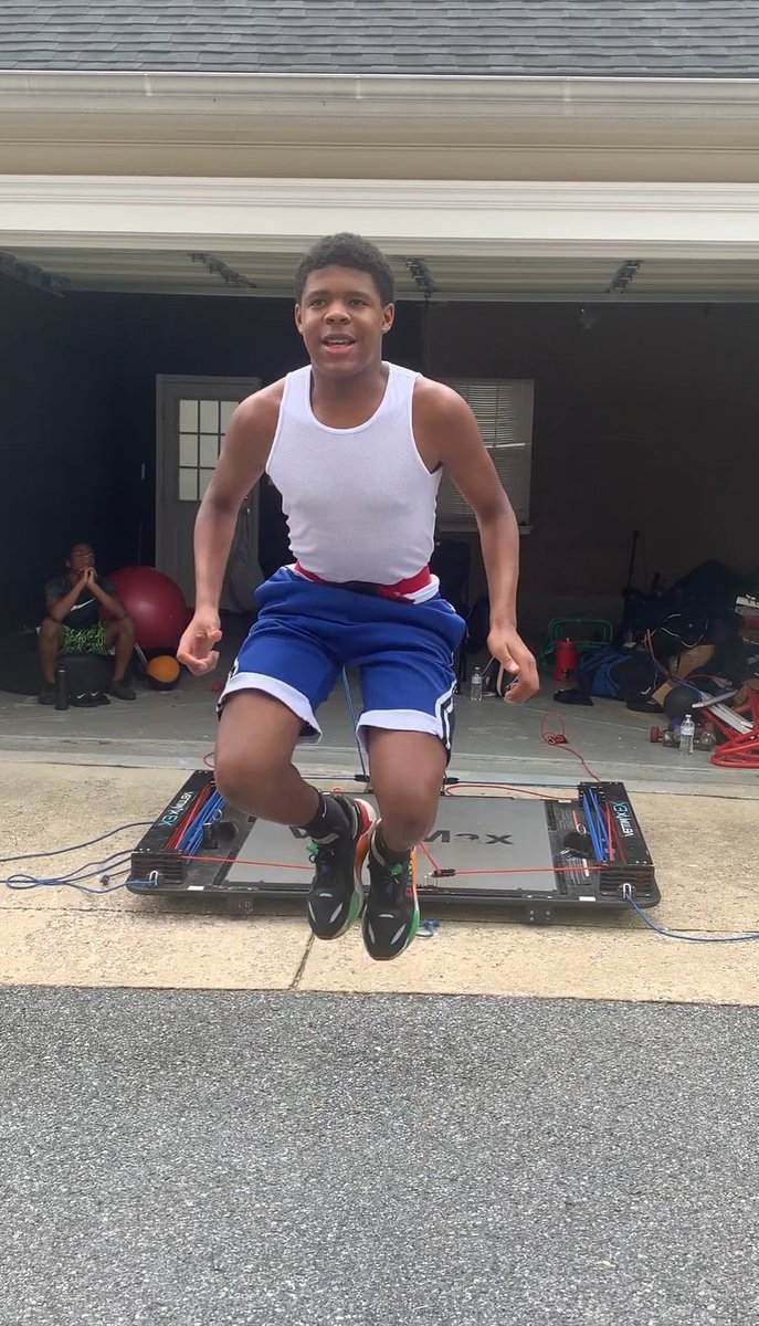 CharlesCtyElite's tweet photo. Good work today Eric!!
#EricWedge
#YouthBaller🏀
#CharlesCountyEliteProduct💙💛 https://t.co/wHLBG4kjrs