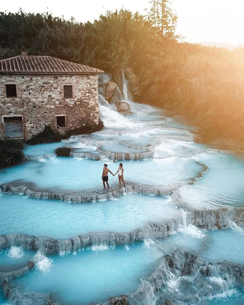 Il best of #igersitalia di oggi è di @girltravellife.
•
Le Terme di #Saturnia sono le protagoniste dello scatto di questa sera. Nel cuore della Maremma Grossetana, si trova questo piccolo borgo medievale famoso per la presenza di acqua sulfurea.
•
#igersgrosseto #igerstoscana