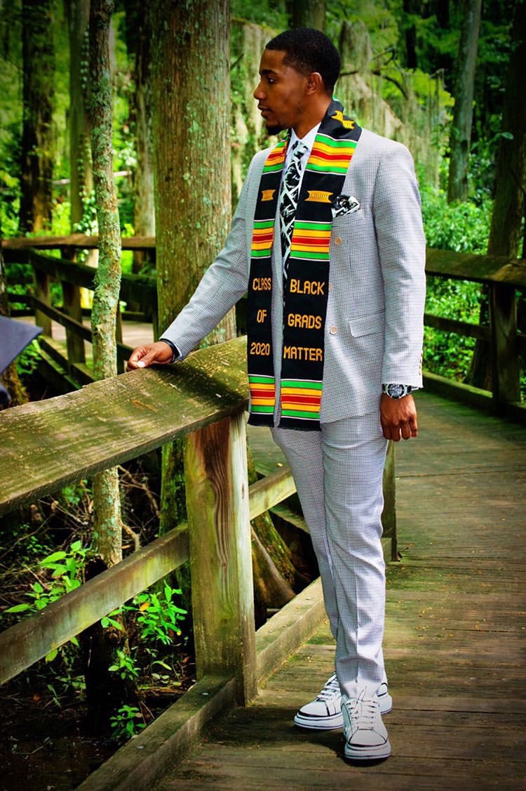 BR4L19's tweet photo. It’s Been a long college experience but I finished What I started never thought I would go to college and enjoy new people and a different environment from Detroit. I learned a lot from Morris and built Billionaire Runner  Just remember that check gettin bigger🗣. https://t.co/QIA5PsGQMM