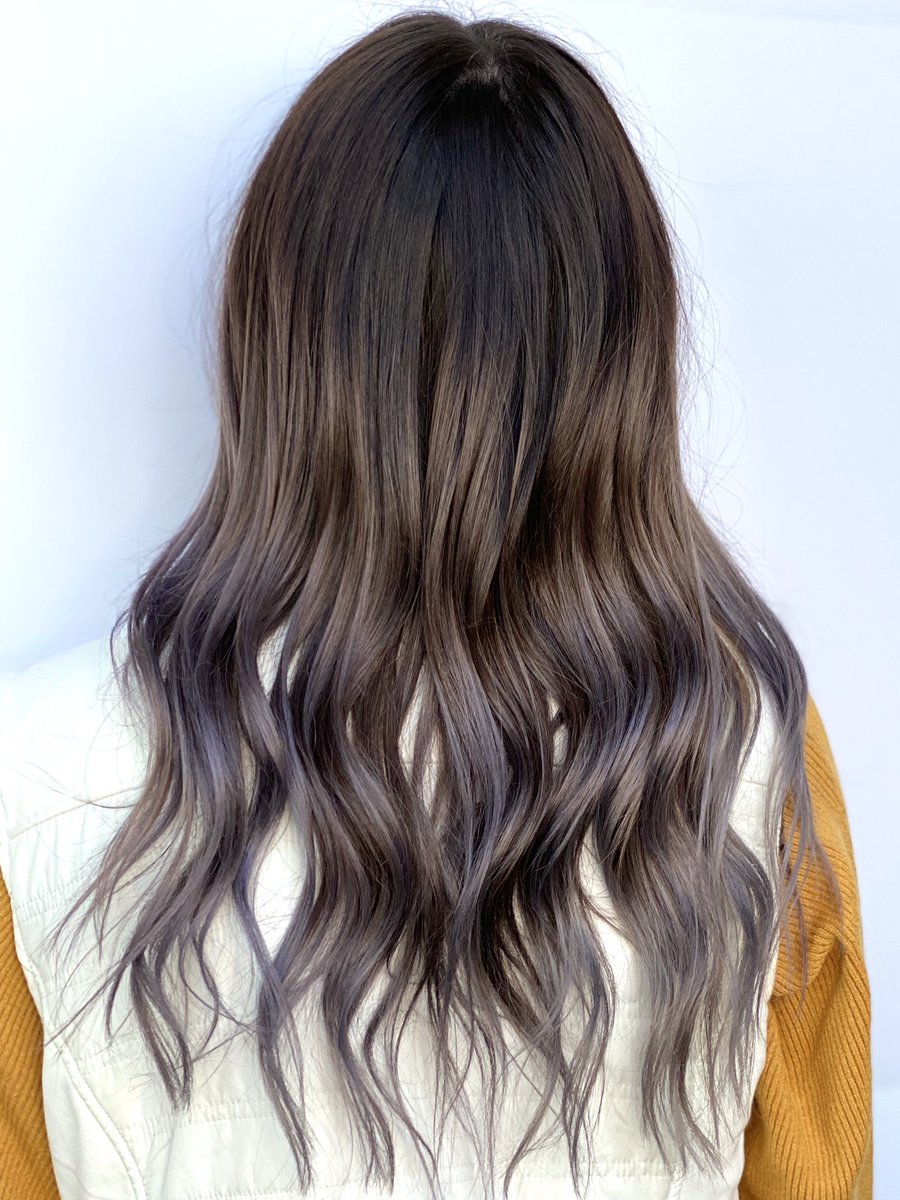 Fadel2Prfection's tweet image. LADIES FIRST TIME COLORING YOU HAIR WHAT A BEAUTIFUL NATURAL COLOR ✨Balayage •Ombre  CREATED @ivanxhair #modersalon #olaplex #schwarzkopf 
Book fade2perfection.com &amp;amp; walk-ins welcome.STYLED W/SALON PROFESSIONAL HAIR PRODUCTS REPAIRS DAMAGED HAIR #olaplex #olaplextreatment