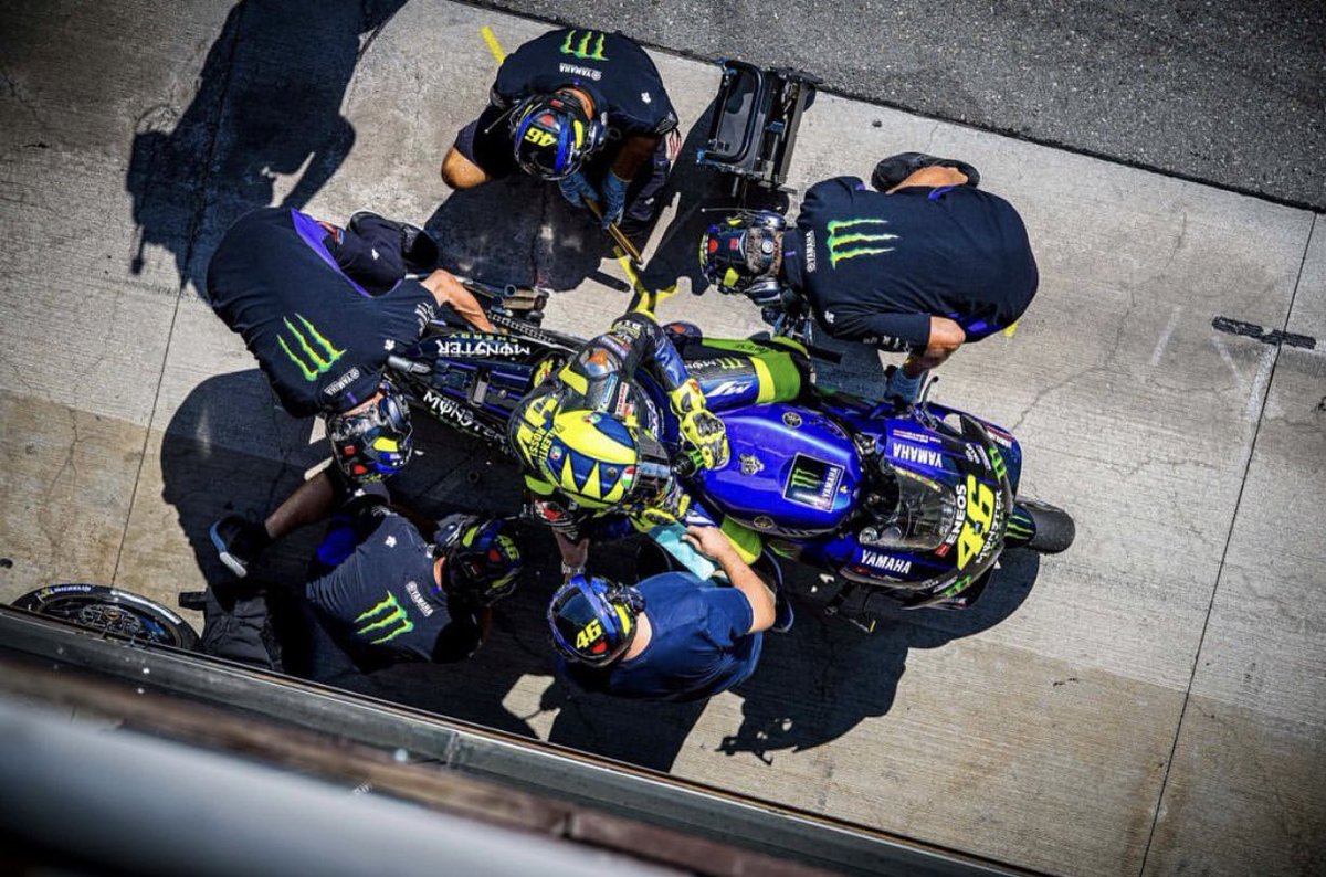Valentino Rossi tweet media